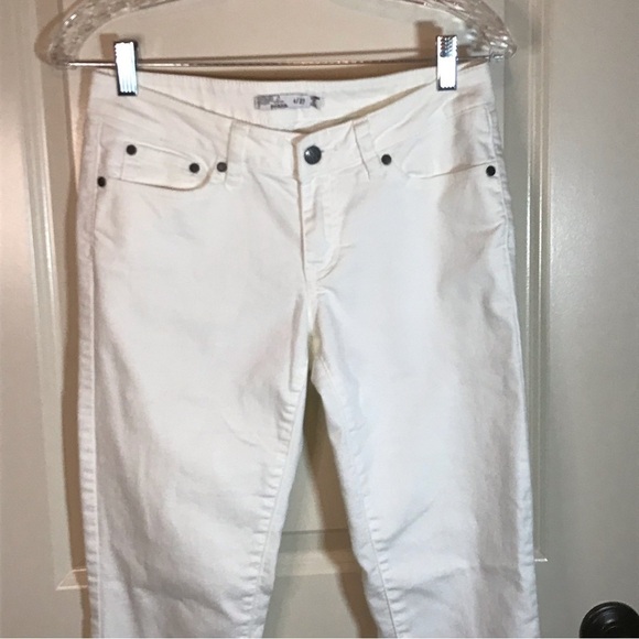 Prana women’s white denim jeans size 4/27 ankle length - Picture 2 of 7
